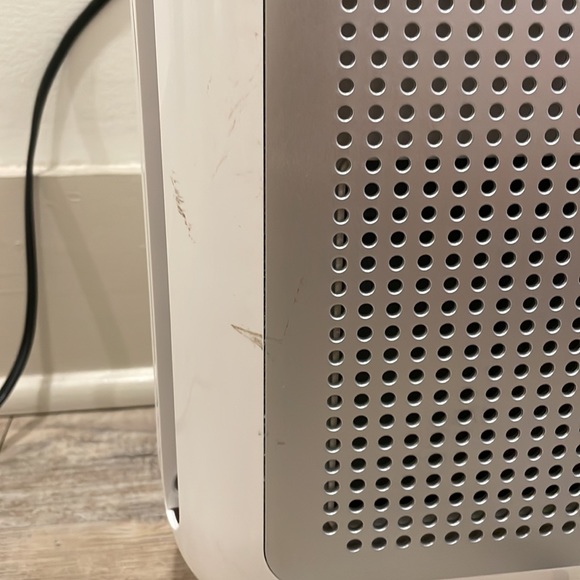 NOT FOR SALE ANYMORE! Coway Airmega and levoit air purifiers - Picture 8 of 14